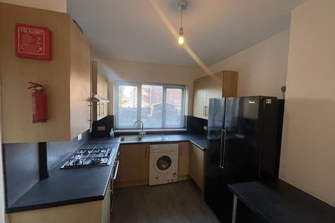 1 bedroom in a house share to rent, Sturry Road, Canterbury CT1