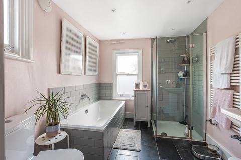 37 Rye Road, London, SE15 3AX
