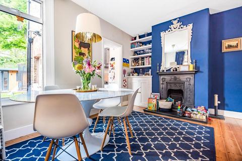 37 Rye Road, London, SE15 3AX