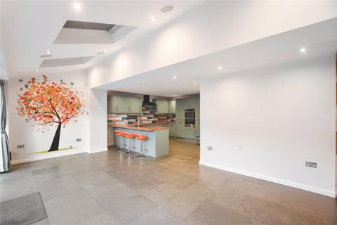 28 Valentine Avenue, Bexley, DA5 3HE