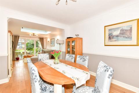 21 Hasborough Road, Folkestone, CT19 6BQ