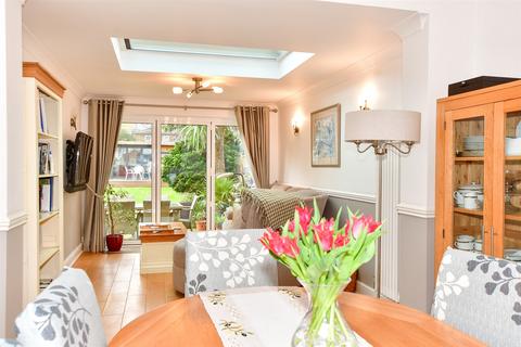 21 Hasborough Road, Folkestone, CT19 6BQ