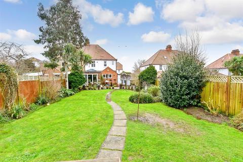 21 Hasborough Road, Folkestone, CT19 6BQ