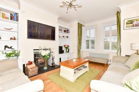 21 Hasborough Road, Folkestone, CT19 6BQ