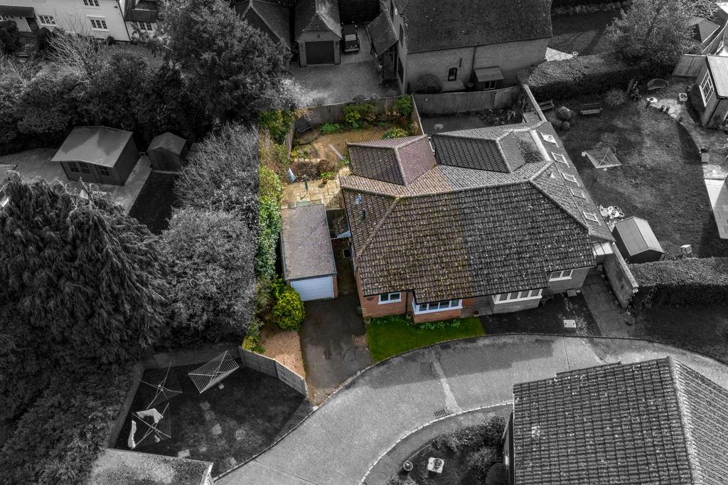 Coulson Court, Prestwood, HP16 0QB 1 bed semidetached bungalow for sale £399,950