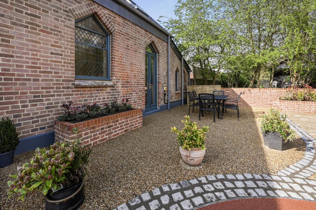 Courtyard Garden