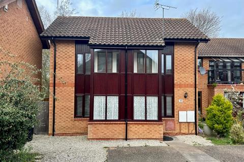 3 bedroom detached house to rent, Cockerell Grove, Shenley Lodge