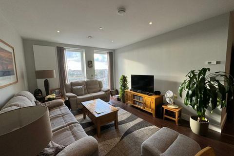 3 bedroom apartment for sale, Samuelson House, Merrick Road, Southall, UB2