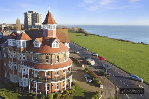1 bedroom apartment for sale, Frinton on Sea CO13