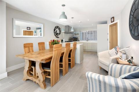 16 Plover Close, Exeter, EX3 0FJ