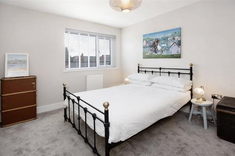 16 Plover Close, Exeter, EX3 0FJ