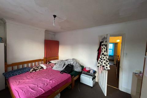 1 bedroom flat to rent, Sheppard Street, Swindon SN1