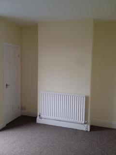 2 bedroom terraced house to rent, East Avenue, Coundon, Coundon