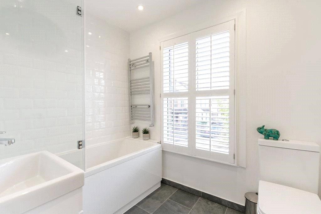 En Suite Bathroom