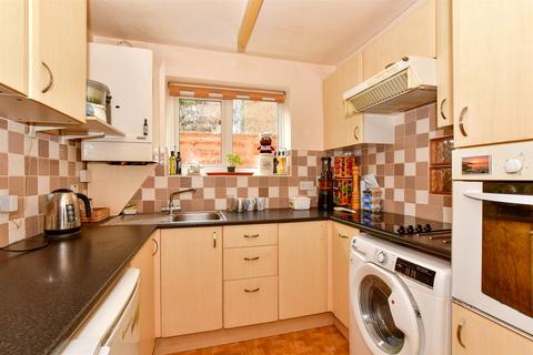 2 bedroom ground floor flat for sale, Cornwall Road, Ventnor, Isle of Wight