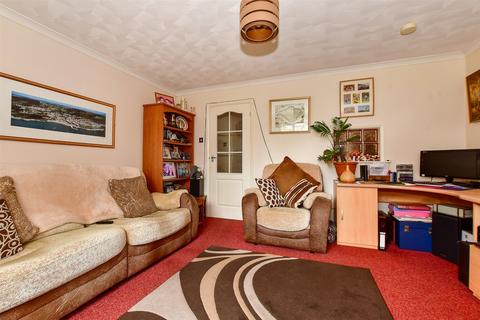 2 bedroom ground floor flat for sale, Cornwall Road, Ventnor, Isle of Wight