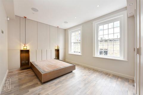 3 bedroom terraced house to rent, Holywell Row, London, EC2A