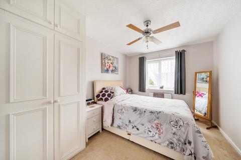 9 Eagle Drive, Sleaford, NG34 7UX