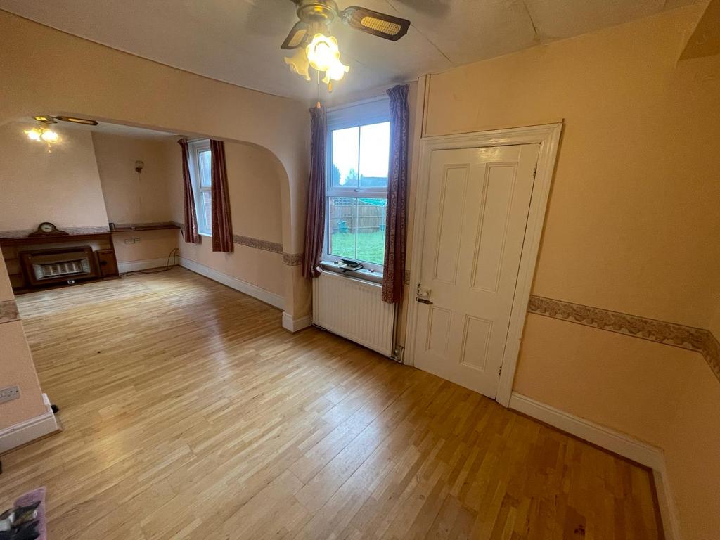 Living room -Dining room  - 73 station road