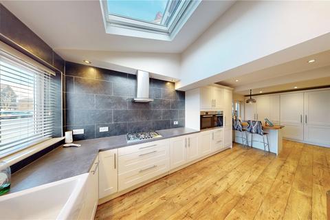 4 bedroom detached house for sale - Hillcrest Road, Horndon-on-the-Hill, Essex, SS17