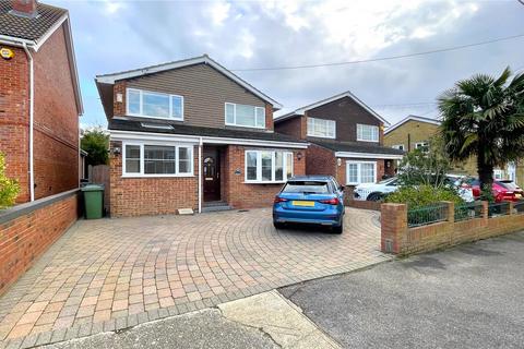 4 bedroom detached house for sale, Hillcrest Road, Horndon-on-the-Hill, Essex, SS17