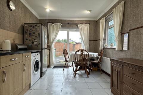 33 Prudhoe Grove, Jarrow, NE32 5YF