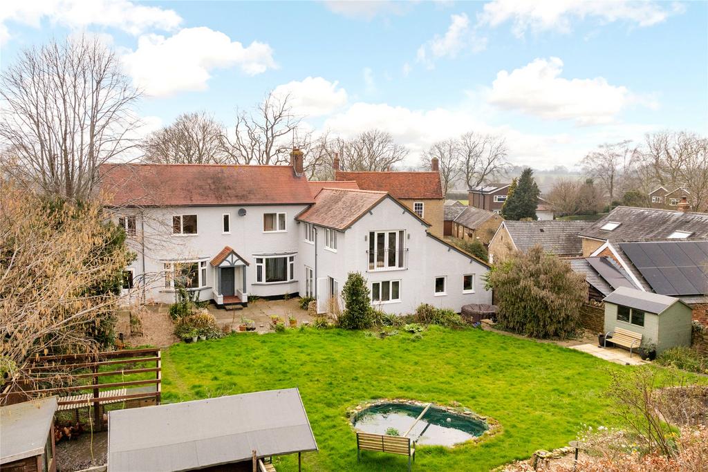 Clifton Road, Newton Blossomville, Bedfordshire, MK43 5 bed detached
