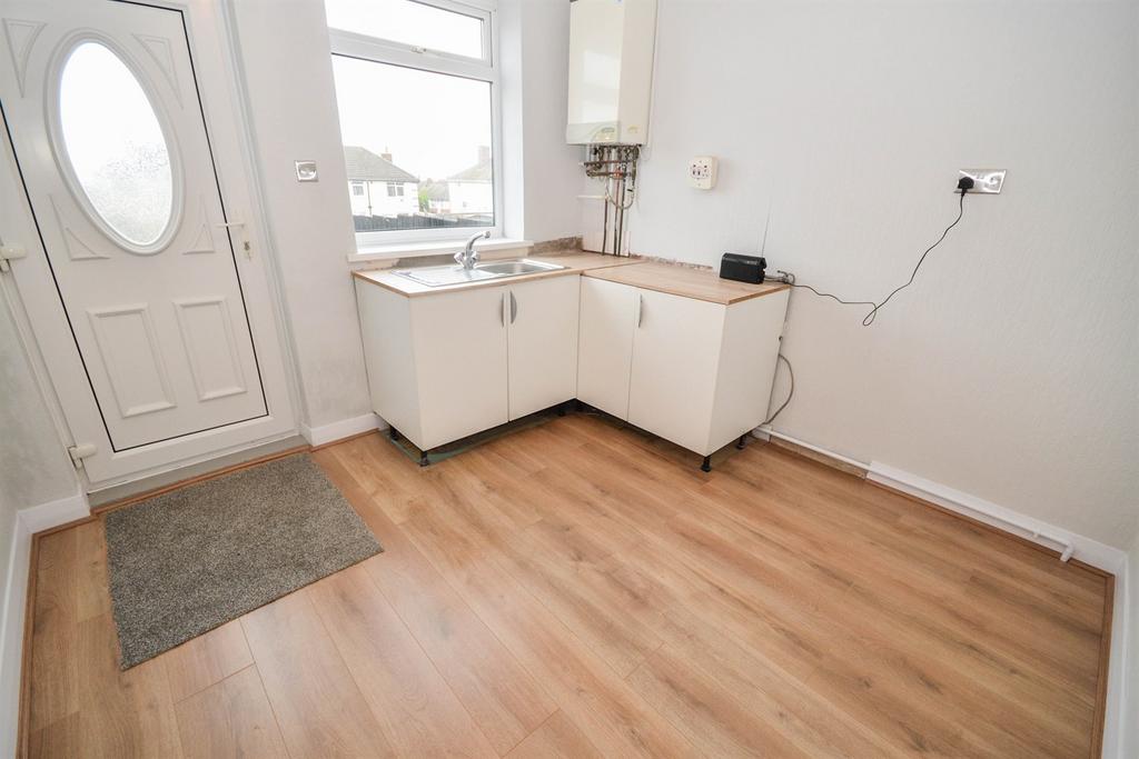 Mill Lane, Whitburn 2 bed terraced house £119,995