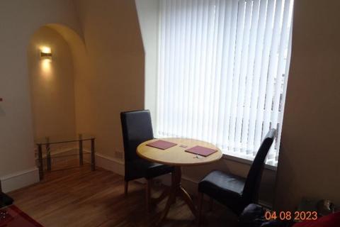 1 bedroom flat to rent, Balmoral Place, Aberdeen AB10