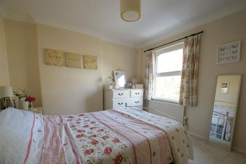 3 bedroom terraced house for sale, London Road, Moreton-In-Marsh, GL56