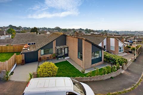 2 bedroom detached bungalow to rent, Charlemont Road, Teignmouth, Devon, TQ14