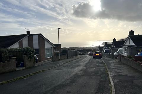 2 bedroom detached bungalow to rent, Charlemont Road, Teignmouth, Devon, TQ14