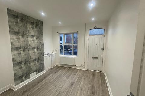 undefined, Winsdon Road, Luton, Bedfordshire, LU1 5JT