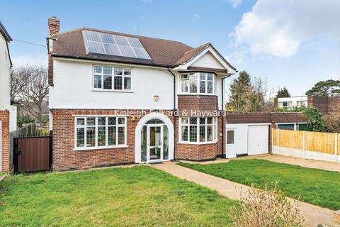 3 bedroom detached house for sale, Highfield Drive, Bromley