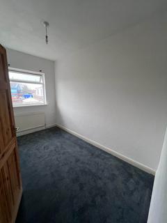 2 bedroom terraced house to rent, Low Green, Knottingley