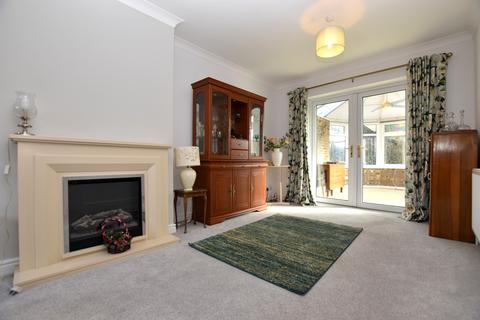 3 bedroom semi-detached house for sale, St Margarets Close, East Riding of Yorkshire HU16