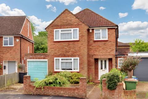 3 bedroom detached house for sale, Havers Avenue, Hersham KT12