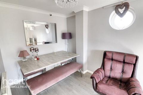 120 Mill Lane, Romford, RM6 6RS