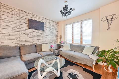Drayton Green Road, Ealing, London, W13