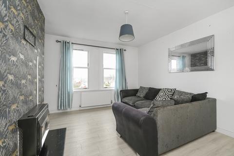3 bedroom flat for sale, 66 Campview, Danderhall, EH22 1QA