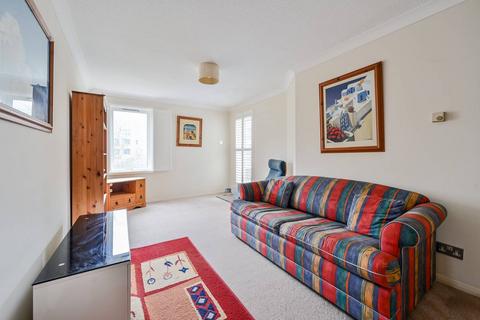 1 bedroom flat for sale, Conant Mews, Aldgate, London, E1