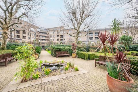 22 Conant Mews, London, E1 8RZ