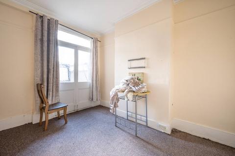 3 bedroom house for sale, Keogh Road, Stratford, London, E15