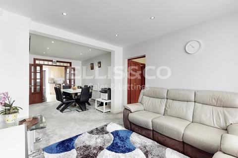 4 bedroom semi-detached house for sale, Stanmore, Middlesex HA7