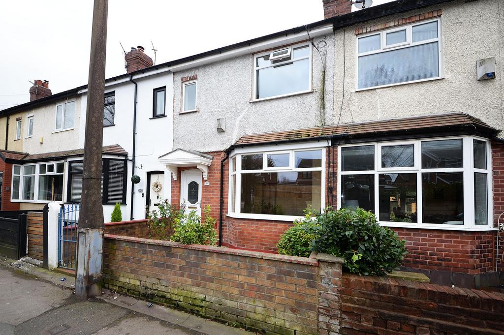 Lumb Lane, Manchester M43 2 bed terraced house for sale £175,000