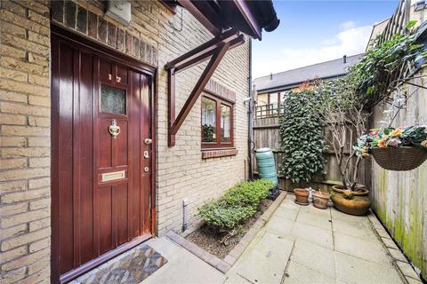 17 Willow Tree Close, London, E3 5PH