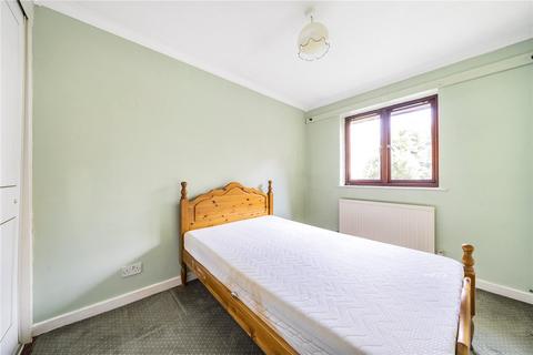 17 Willow Tree Close, London, E3 5PH
