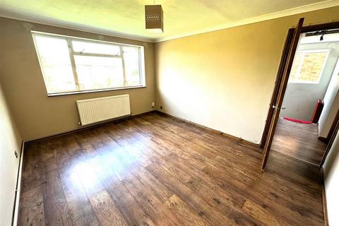 26 Peninsular Close, Feltham, TW14 9SS