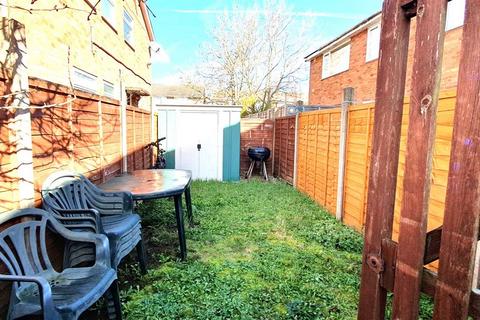 26 Peninsular Close, Feltham, TW14 9SS