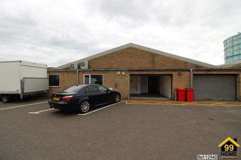 Warehouse to rent, Wickham Business Centre, Littlehampton, West Sussex, BN17